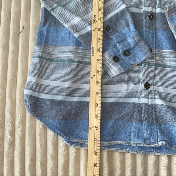 Men's Tommy Bahama Island Flannel Dress Shirt Size Large Blue Striped sku040 - Picture 6 of 6